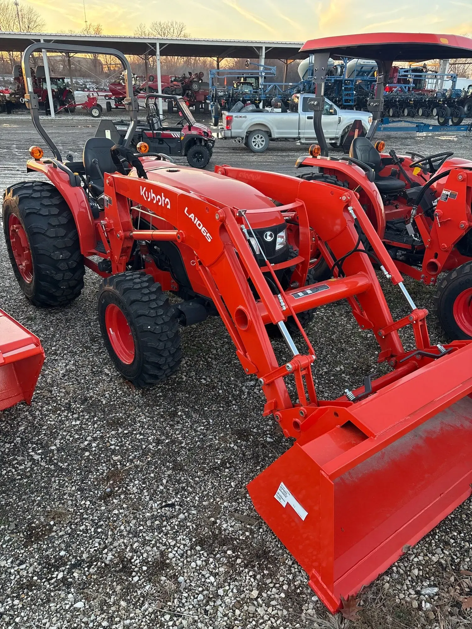 Main image Kubota MX6000HST