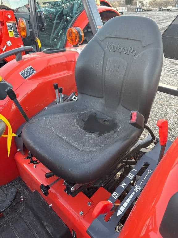 Image of Kubota MX6000HST equipment image 2