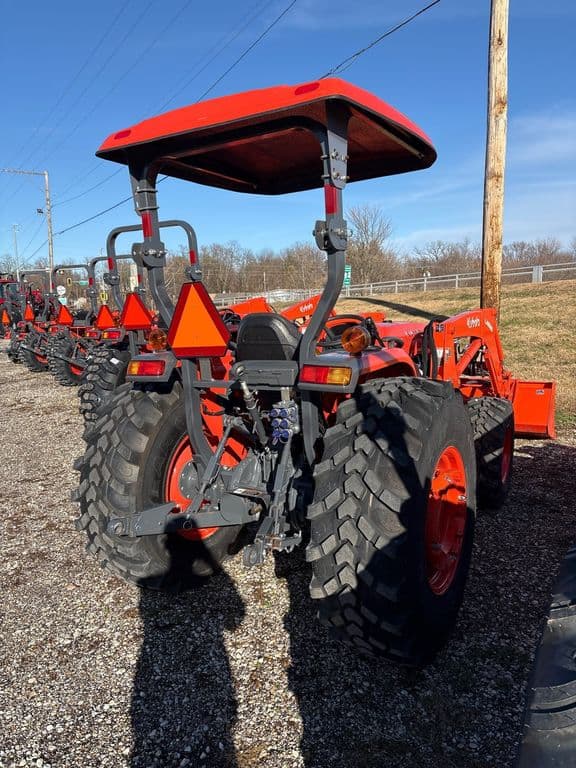 Image of Kubota MX6000HST equipment image 2