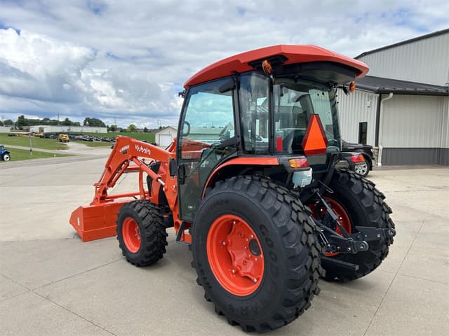 Image of Kubota MX6000HSTC equipment image 2