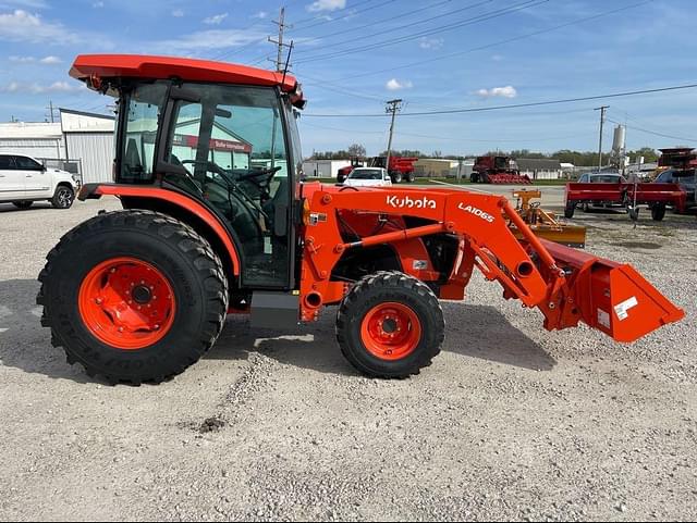 Image of Kubota MX6000HSTC equipment image 1
