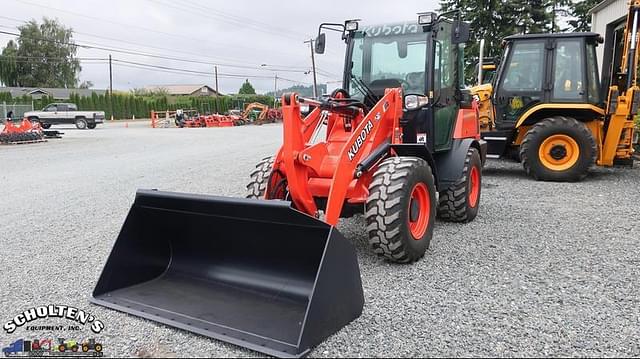 Image of Kubota R540 equipment image 1