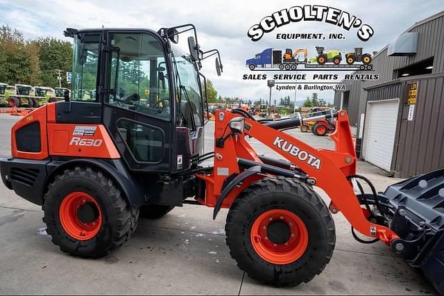 Image of Kubota R640 equipment image 4