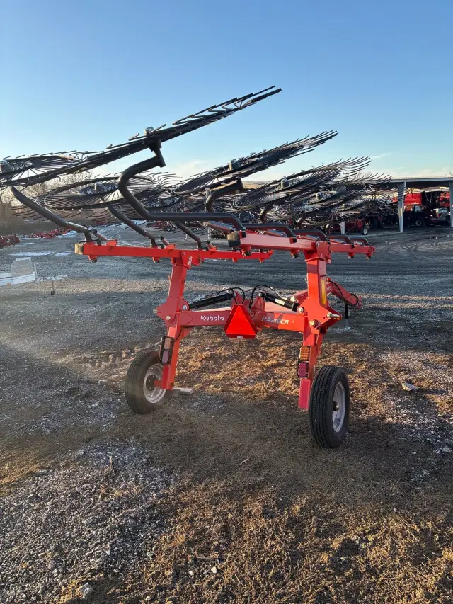 Image of Kubota RA210CR equipment image 2