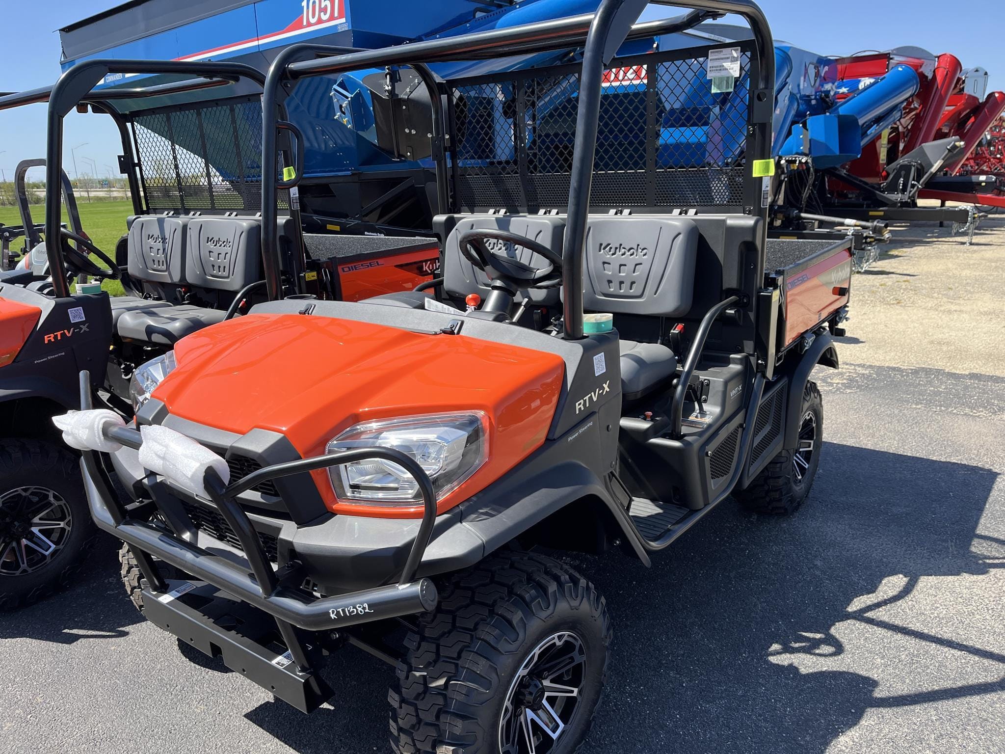 2025 Kubota RTVX2-PKLHS-1 Equipment Image0