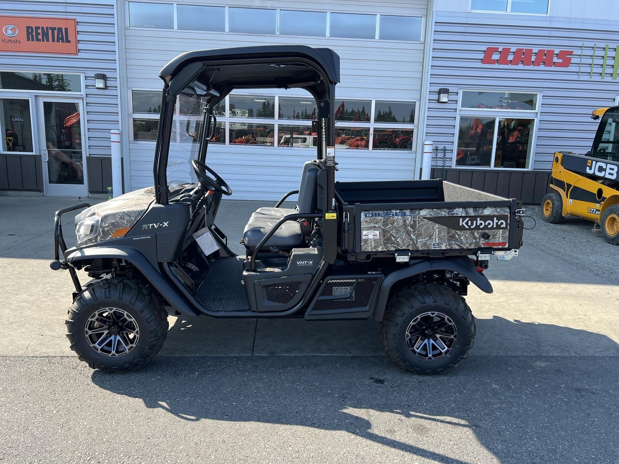 2025 Kubota RTVX2-PCLAS-1 Equipment Image0