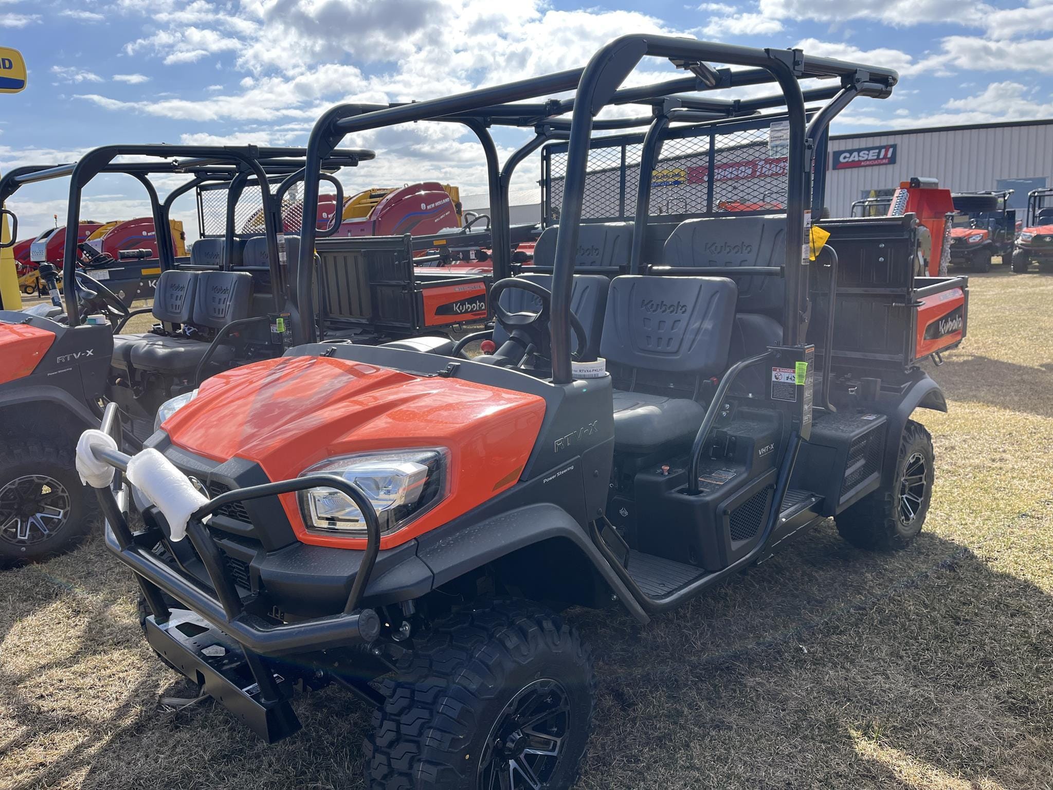 2025 Kubota RTVX4-PKLHS-1 Equipment Image0