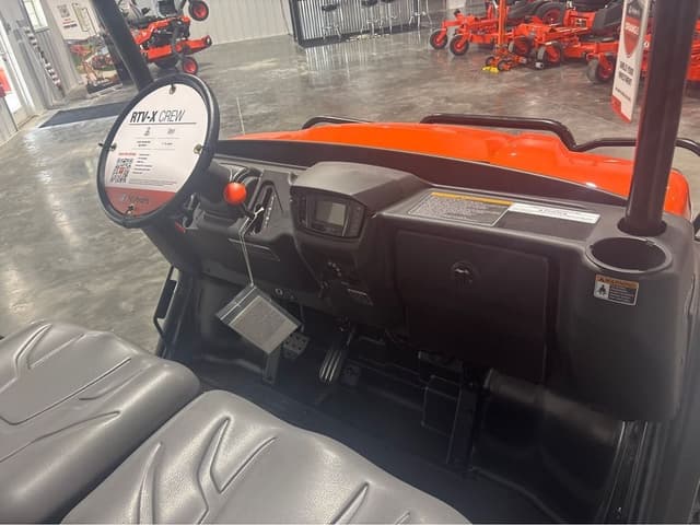 Image of Kubota RTVX4-PKLHS equipment image 4
