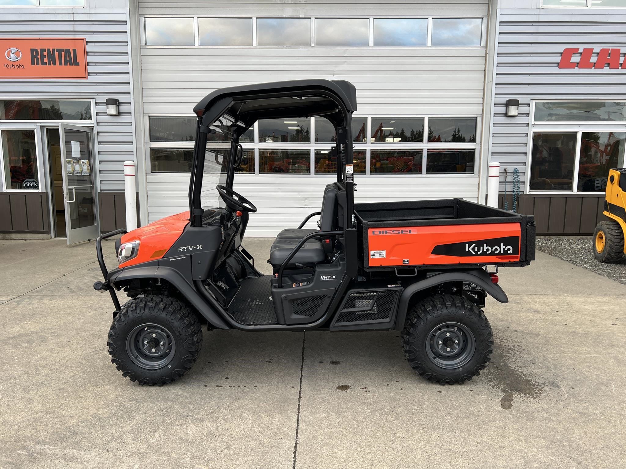 2025 Kubota RTV-X Equipment Image0