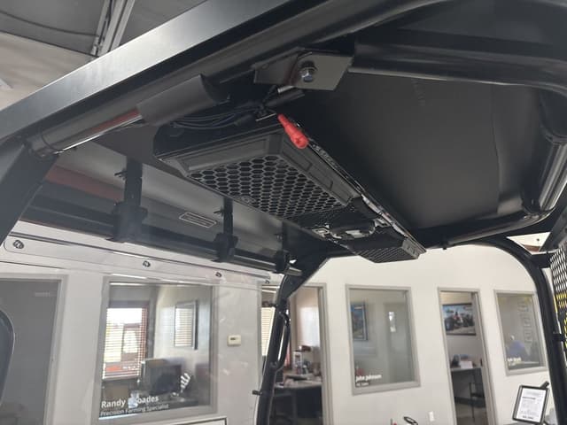 Image of Kubota RTV-X1130WL equipment image 1