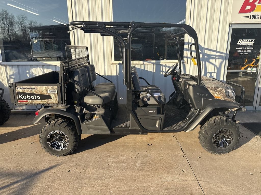 2025 Kubota RTVX4-PCLAS-1 Equipment Image0