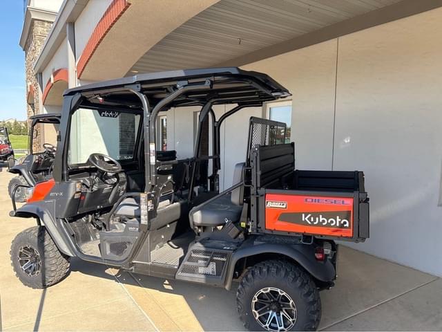 Image of Kubota RTV-X Crew equipment image 4