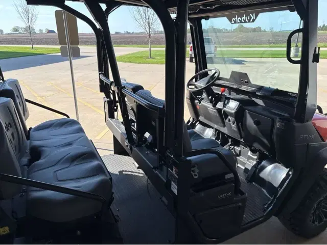 Image of Kubota RTVX4-PKLHS equipment image 2
