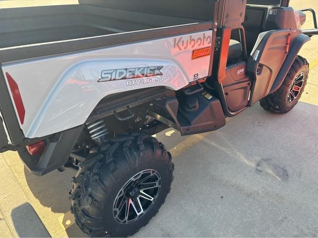 Image of Kubota RTV-XG850 equipment image 4
