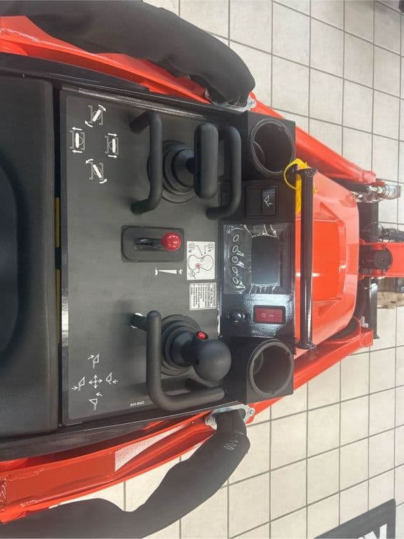 Image of Kubota SCL1000 Image 1