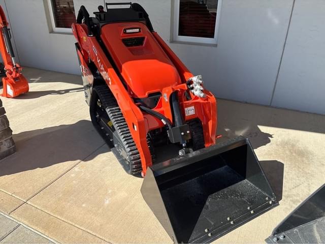 Image of Kubota SCL1000 equipment image 1