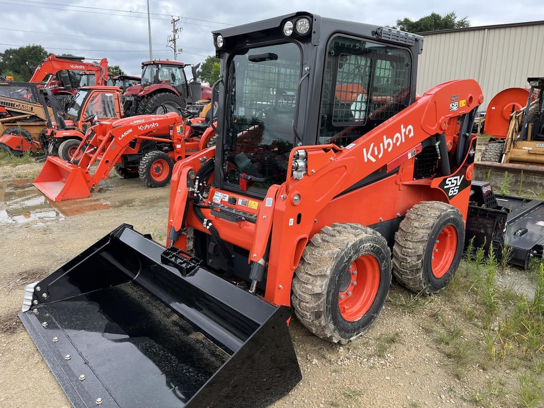Image of Kubota SSV65 Image 0