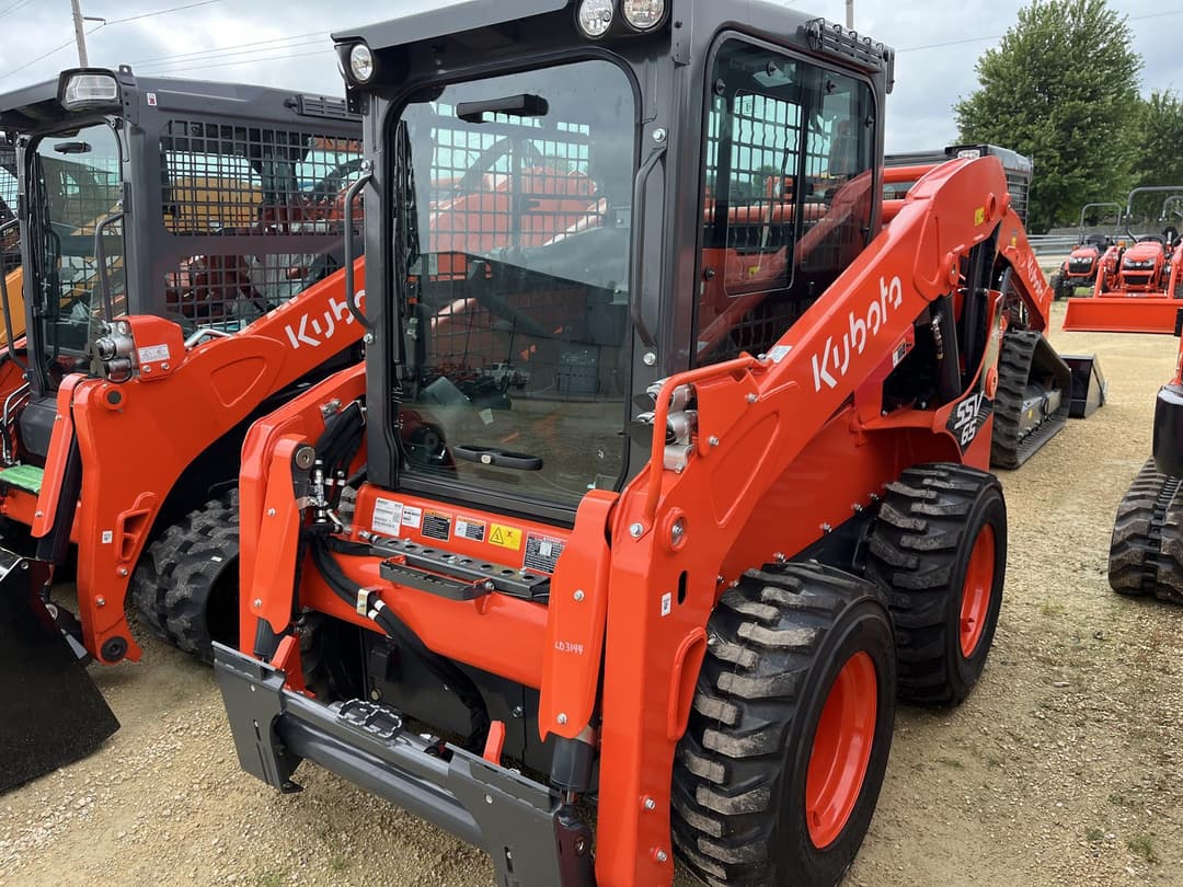 Image of Kubota SSV65HRC Image 0