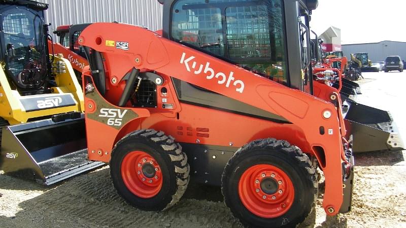 Image of Kubota SSV65 Primary Image