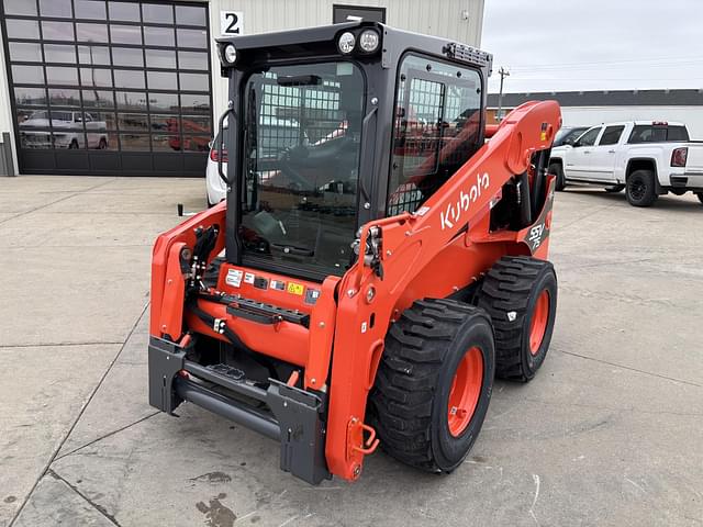 Image of Kubota SSV75 equipment image 1