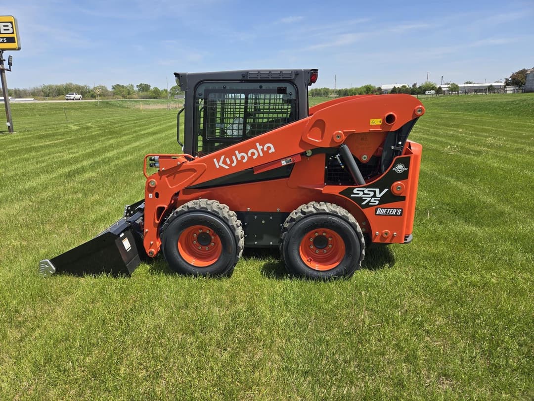 Image of Kubota SSV75 Primary image
