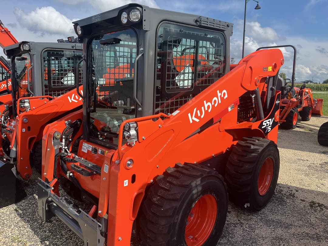 Image of Kubota SSV75HC Image 0