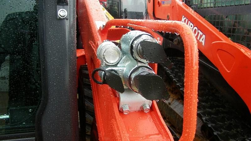 Image of Kubota SSV75 Image 1