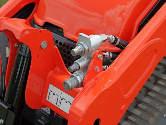 Image of Kubota SCL1000 equipment image 4