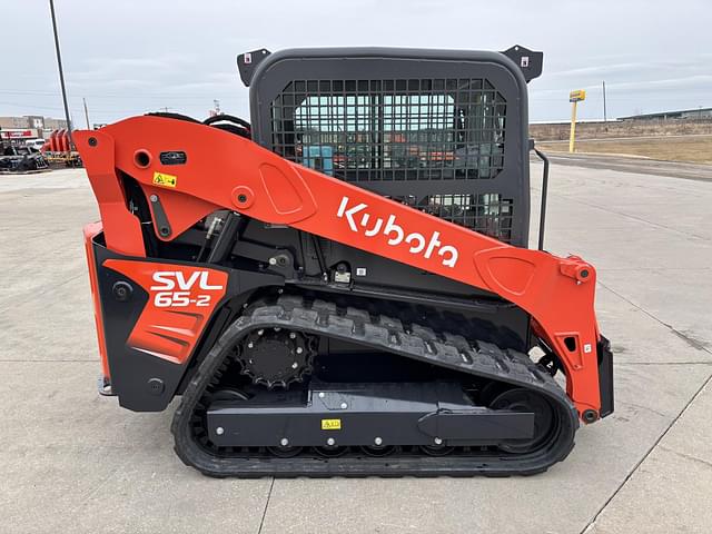 Image of Kubota SVL65-2 equipment image 4