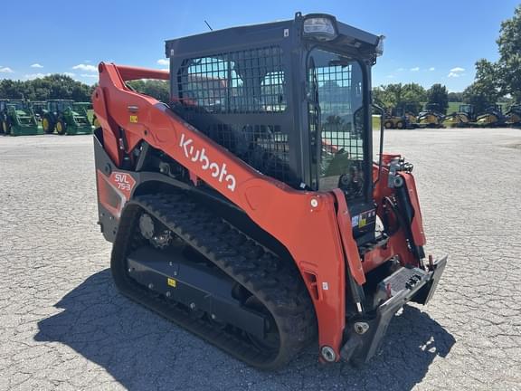 Image of Kubota SVL75-3 equipment image 3
