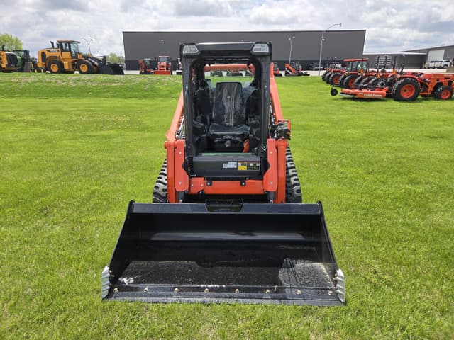 Image of Kubota SVL75-3 equipment image 2