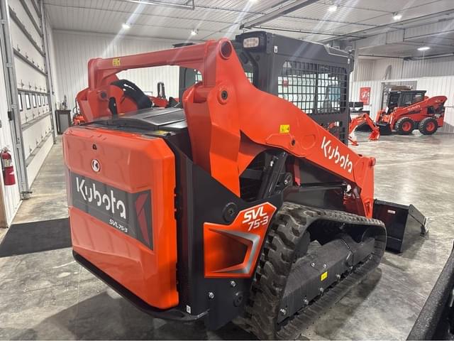 Image of Kubota SVL75-3 equipment image 2