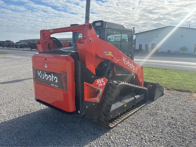 Image of Kubota SVL75-3HFWVC equipment image 4