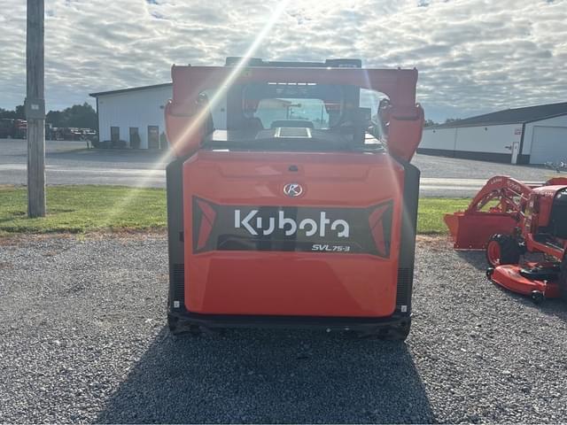 Image of Kubota SVL75-3 equipment image 3