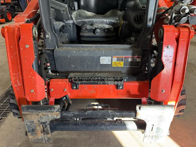 Image of Kubota SVL75-3HFWVCC equipment image 2