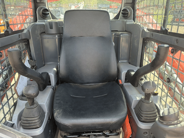 Image of Kubota SVL75-3HWCC equipment image 4