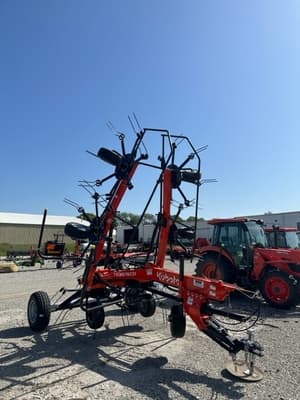 2026 Kubota TE6576CD Image