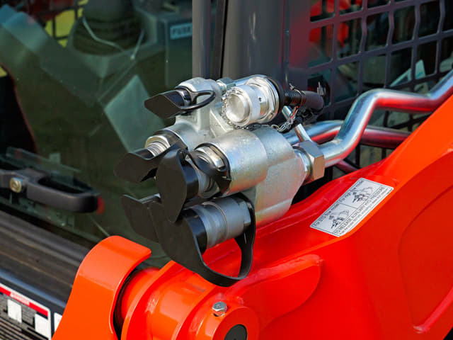 Image of Kubota SVL65-2 equipment image 4