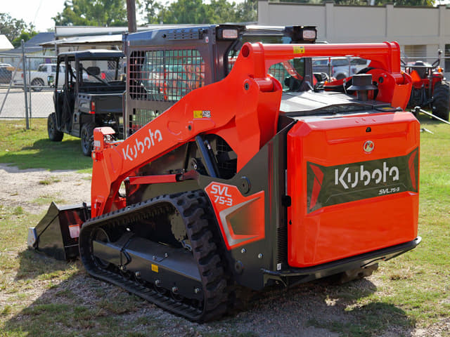 Image of Kubota SVL75-3 equipment image 2