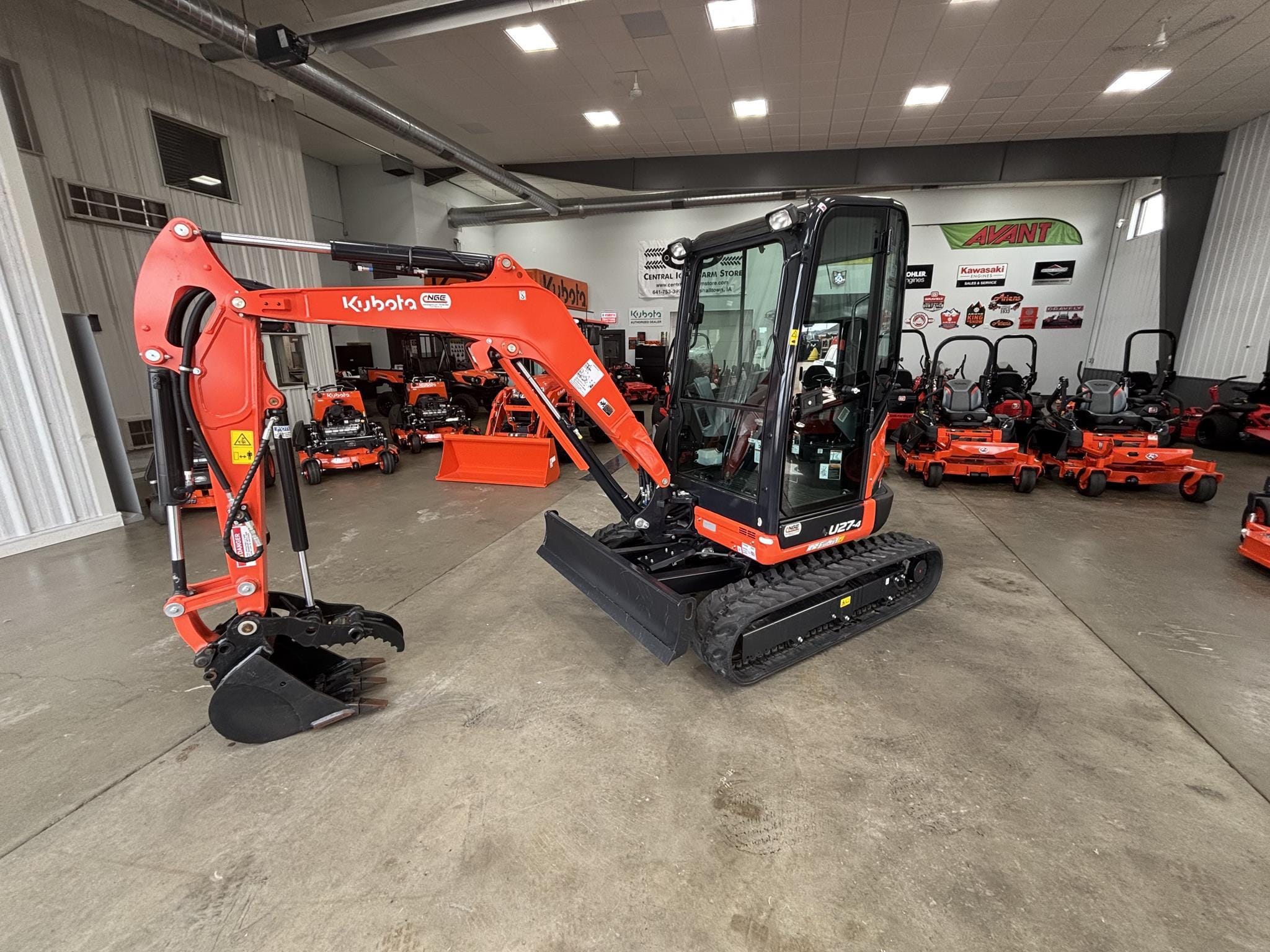 2025 Kubota U27-4 Equipment Image0