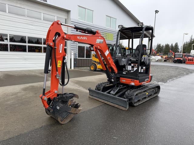 Image of Kubota U27-4 equipment image 1