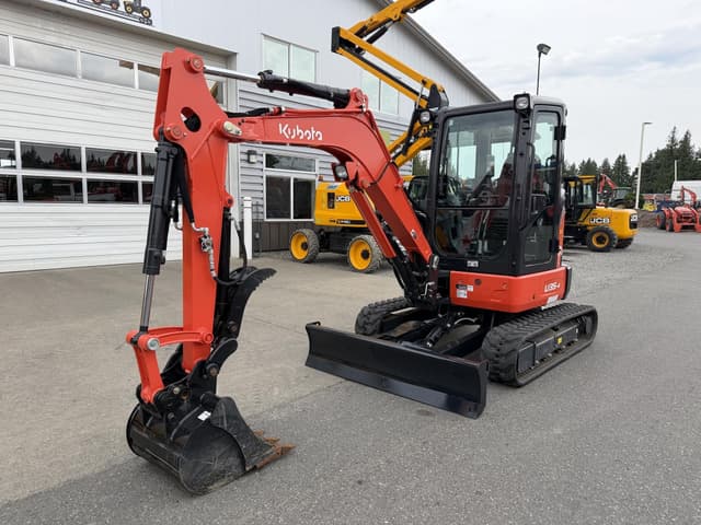 Image of Kubota U35-4R3A equipment image 1