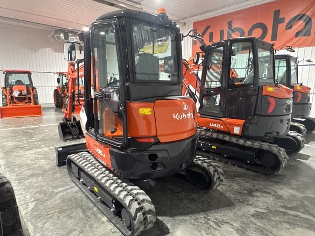 Image of Kubota U35-4 equipment image 2