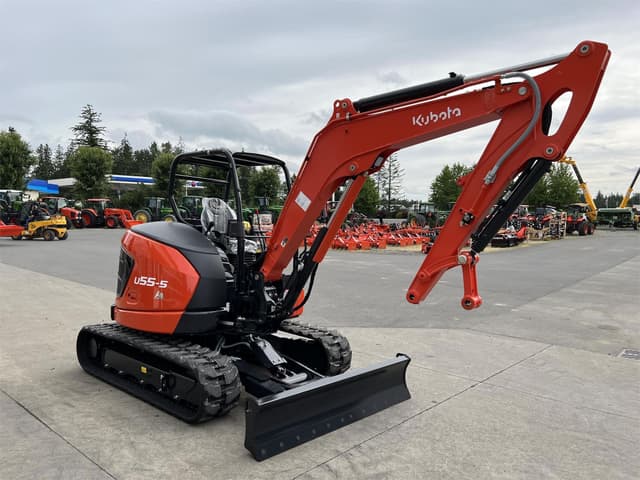 Image of Kubota U55-5R1A equipment image 3