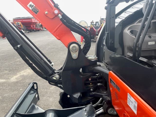 Image of Kubota U55-5R1 equipment image 1