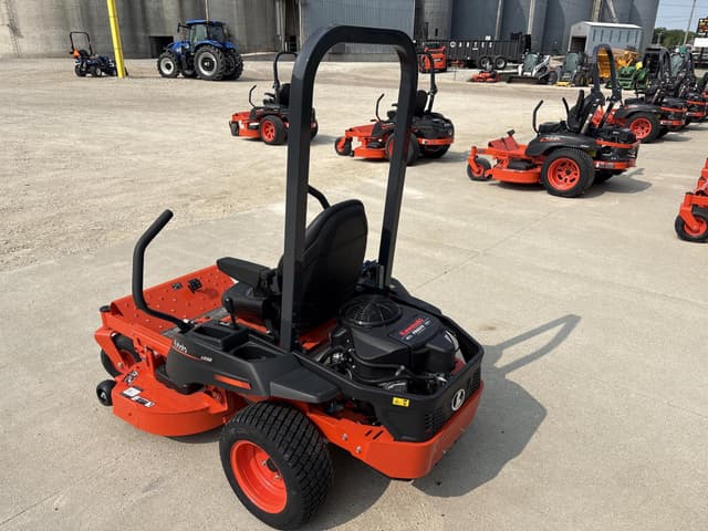 Image of Kubota Z232 equipment image 2