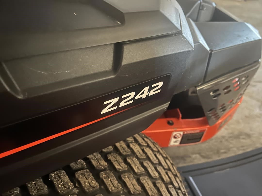 Image of Kubota Z242KW-48 Image 1