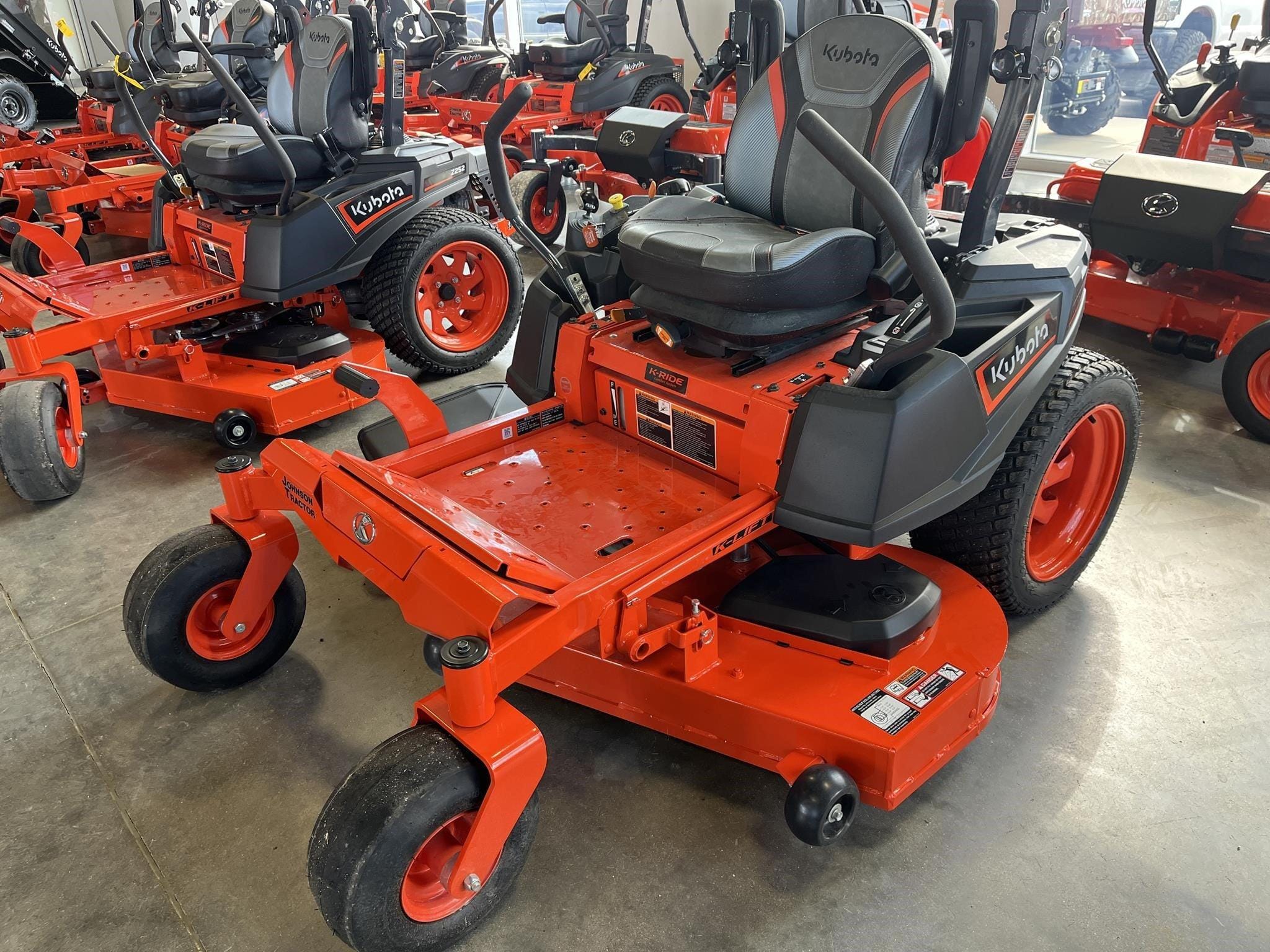 2025 Kubota Z252 Equipment Image0