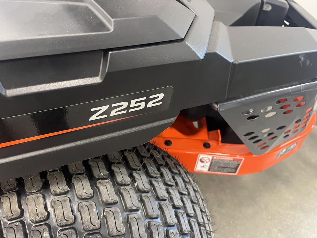 Image of Kubota Z252 Image 1