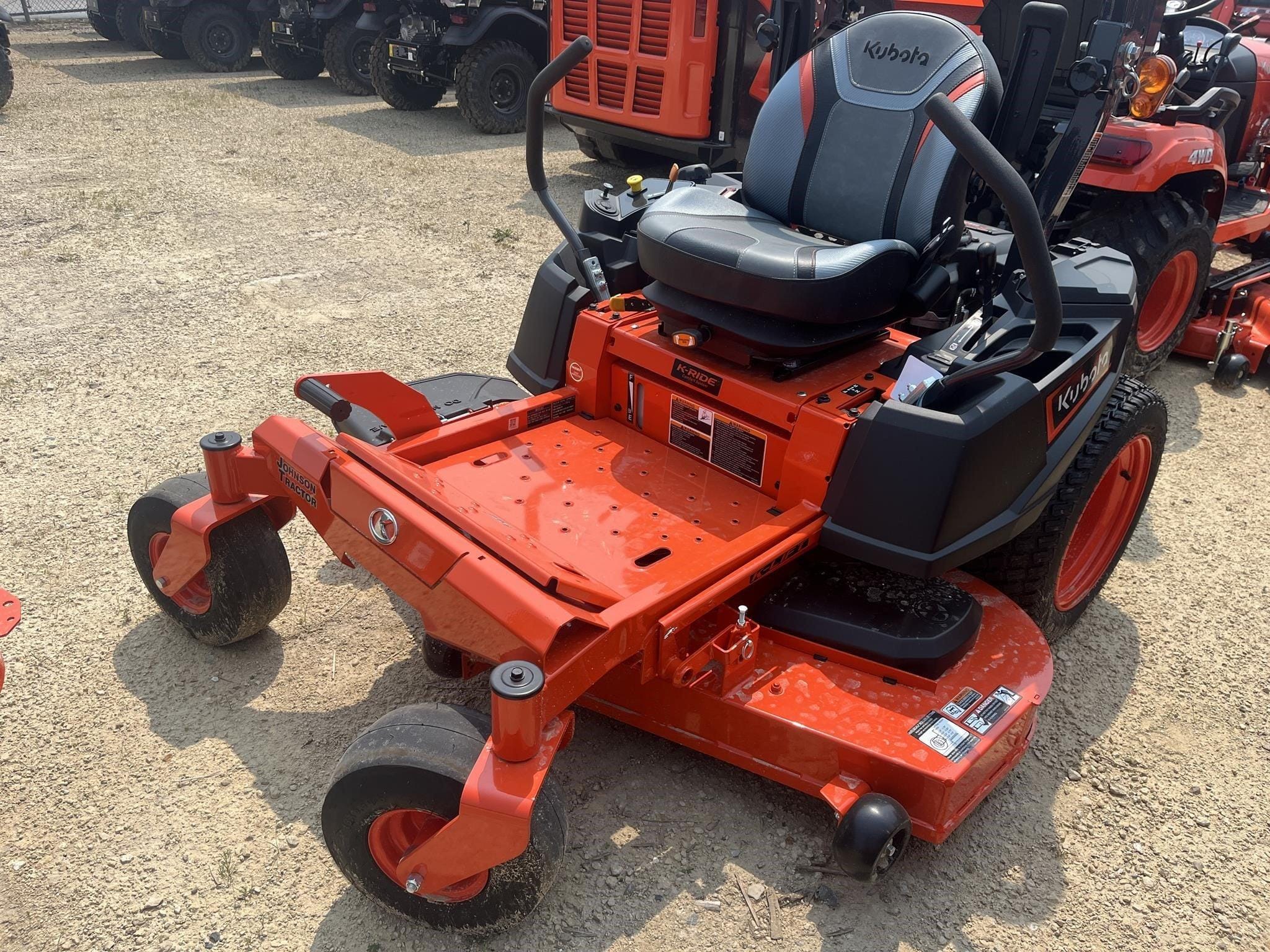 Main image Kubota Z252